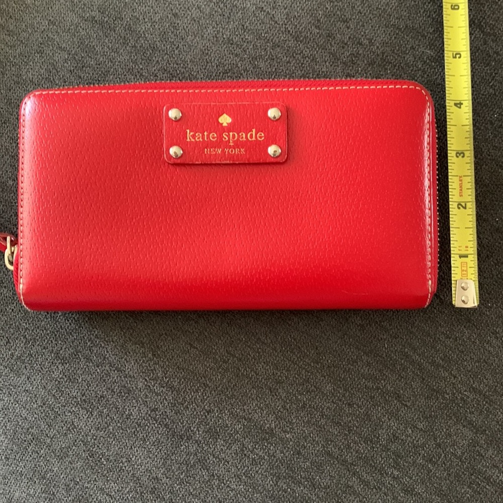Kate Spade New York red continental wallet - Picture 3 of 5